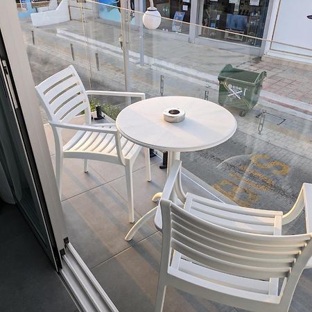 Memory Apartments Айя Напа Екстериор снимка