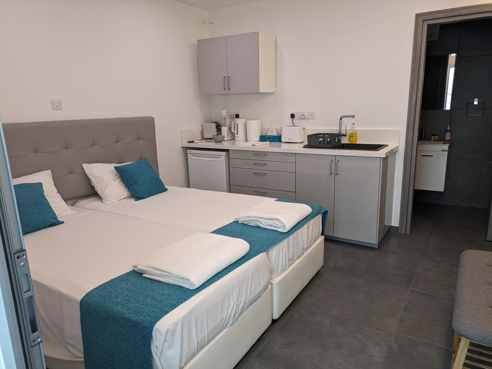 Memory Apartments Айя Напа Екстериор снимка
