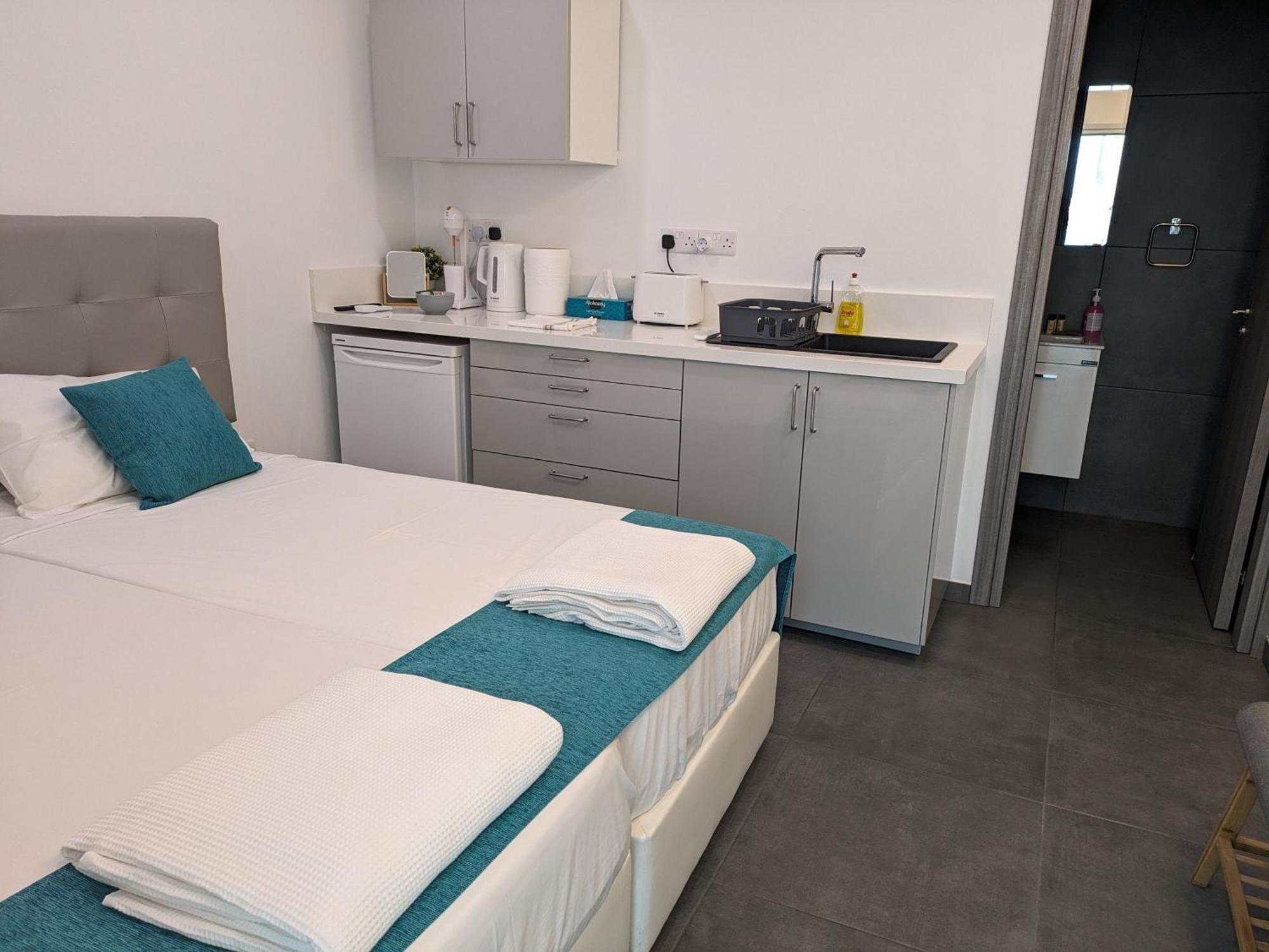 Memory Apartments Айя Напа Екстериор снимка