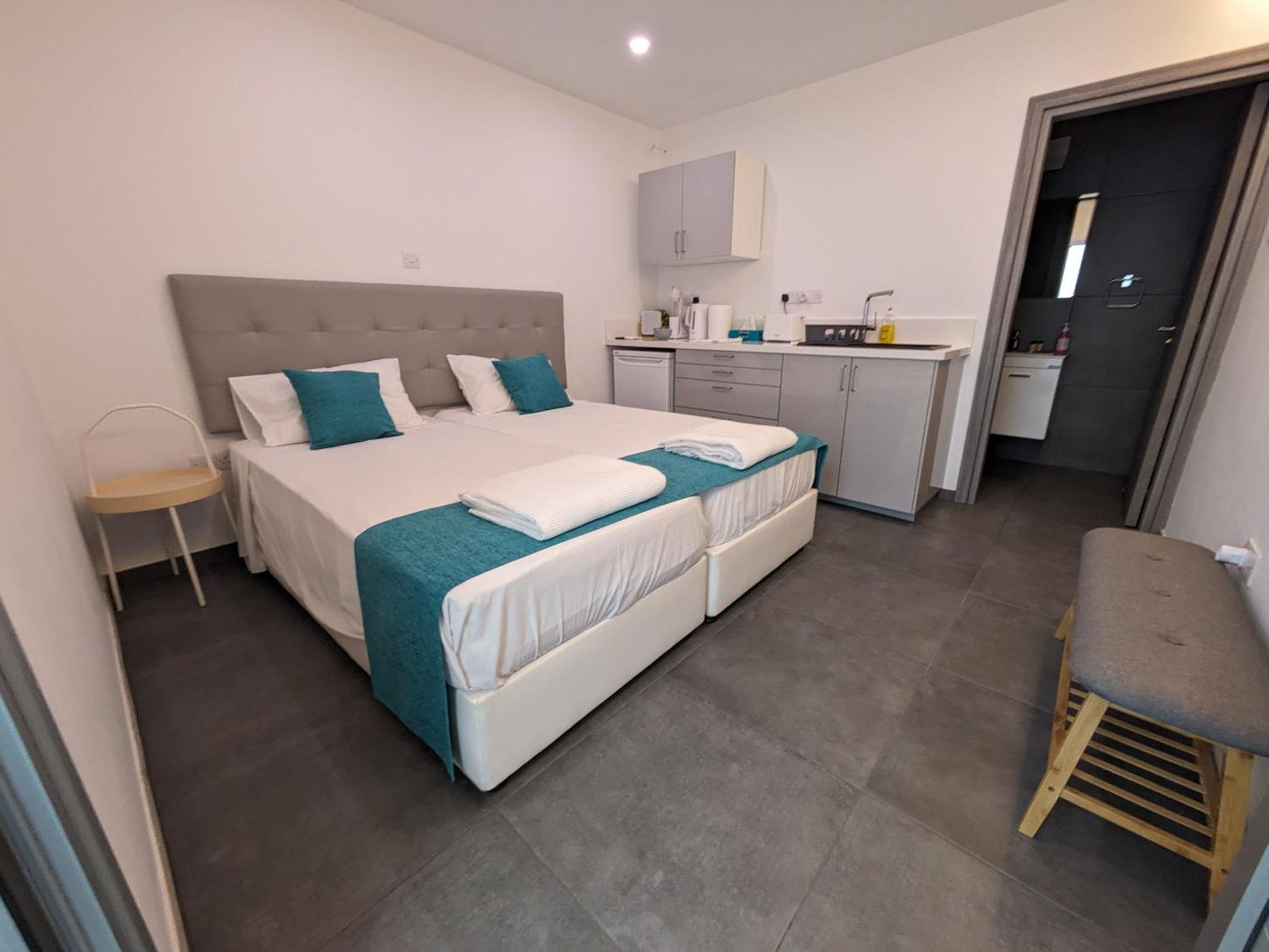 Memory Apartments Айя Напа Екстериор снимка
