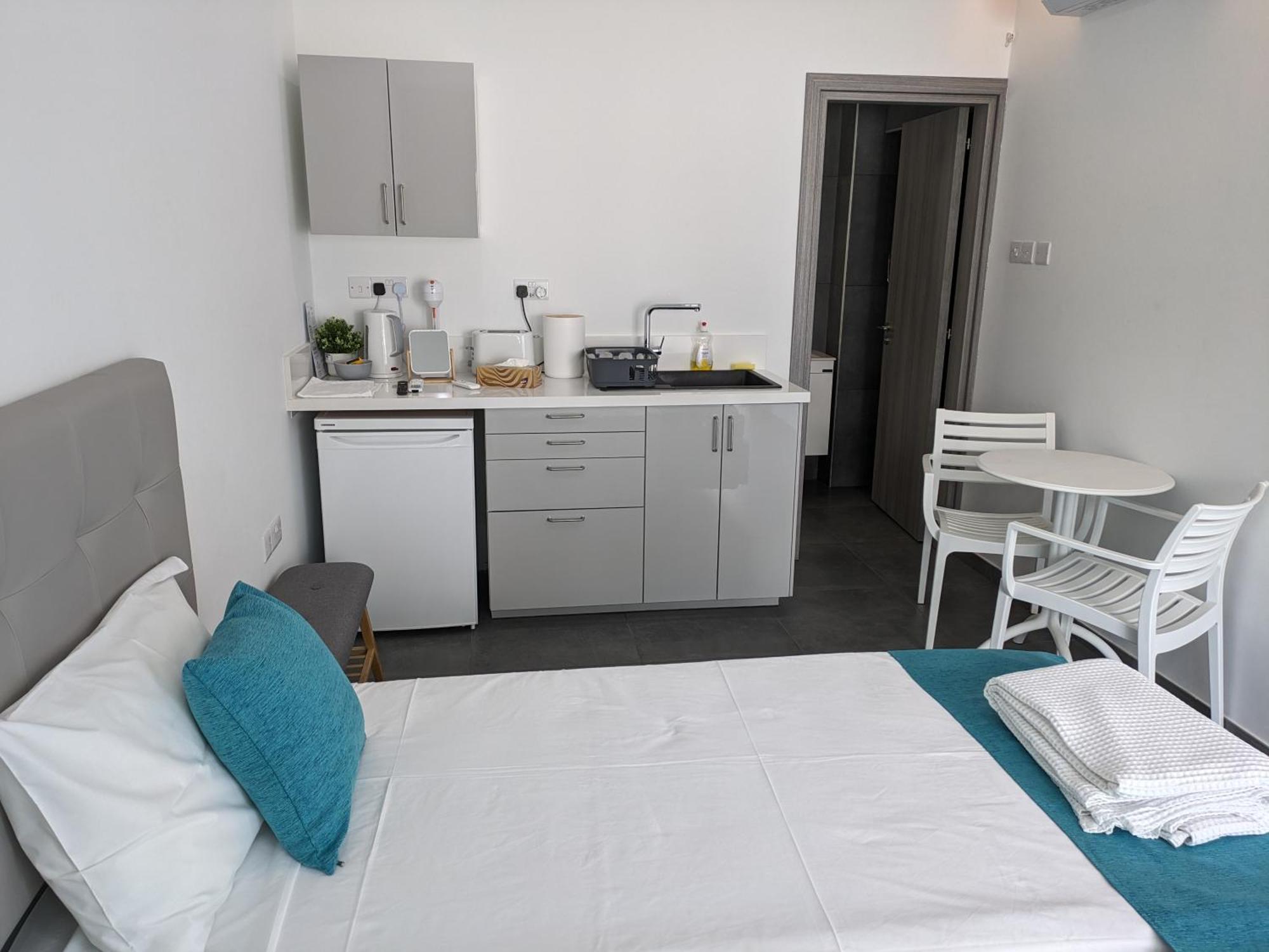 Memory Apartments Айя Напа Екстериор снимка