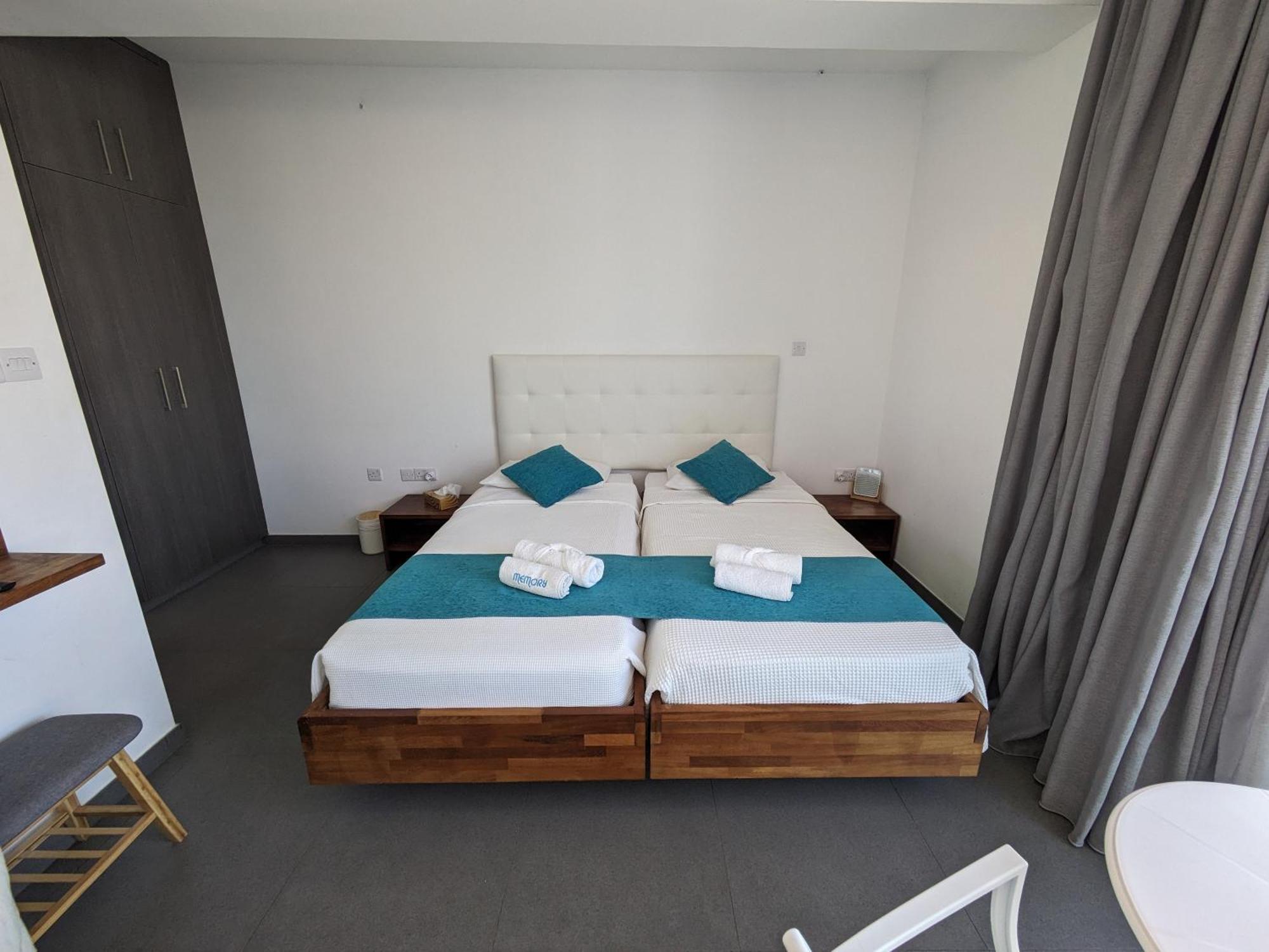 Memory Apartments Айя Напа Екстериор снимка